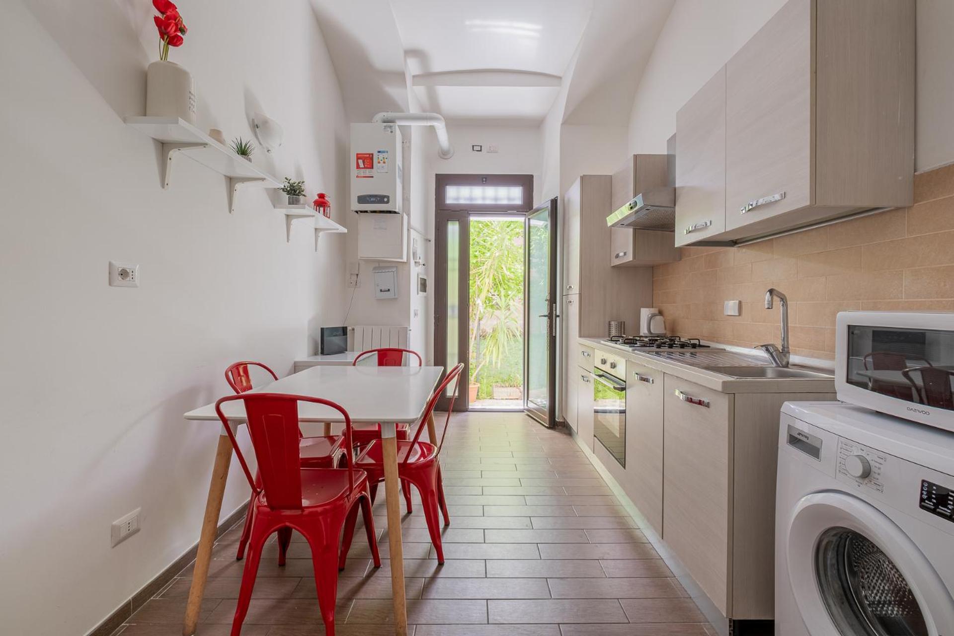 Castel Sant Angelo's Harmonious Appartement